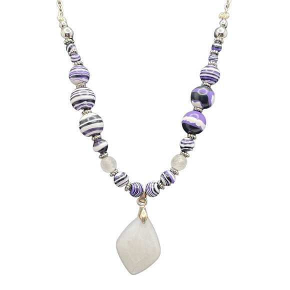 Necklace Women 17.5" Purple and White Beaded White Stone Pendant Toggle Closure - Picture 2 of 7